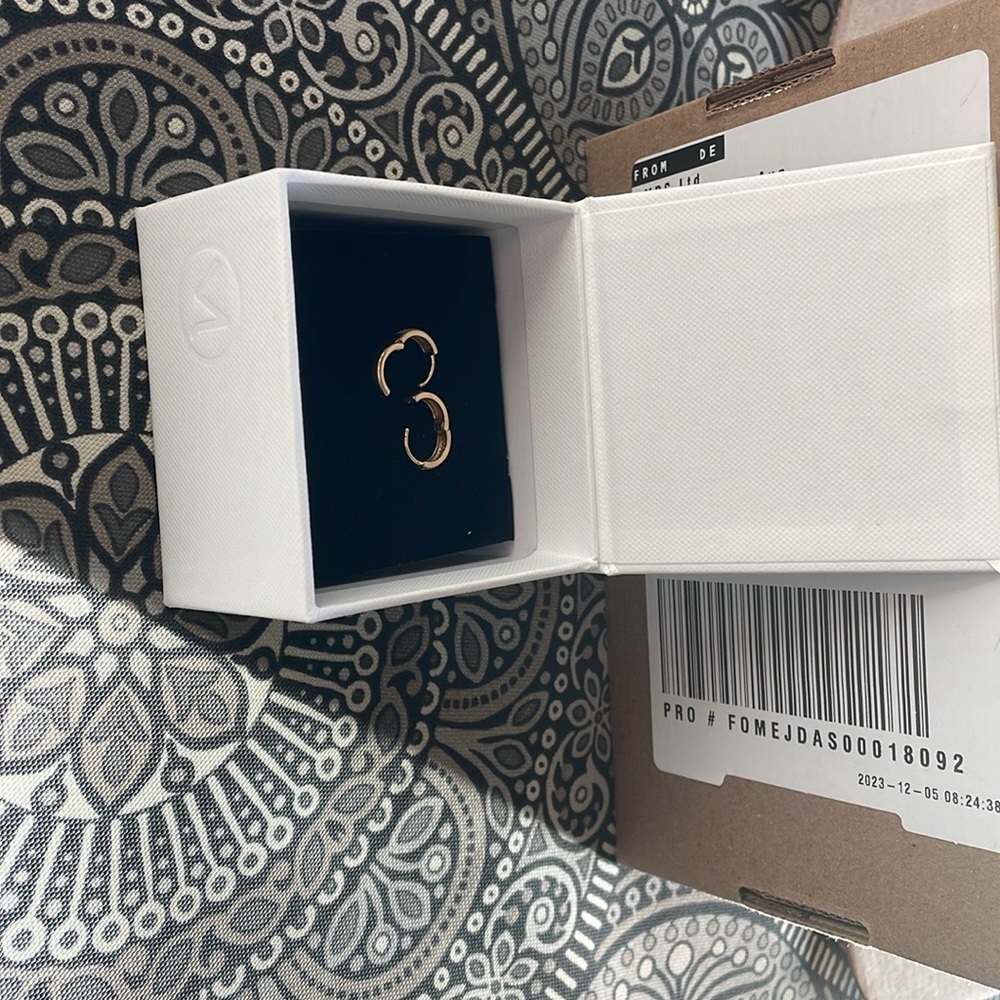 Mejuri Bold Pave Diamond hoops